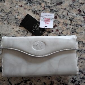 NWT's Julia Buxton Leather Organizer Clutch (Style # 39316) In Grey